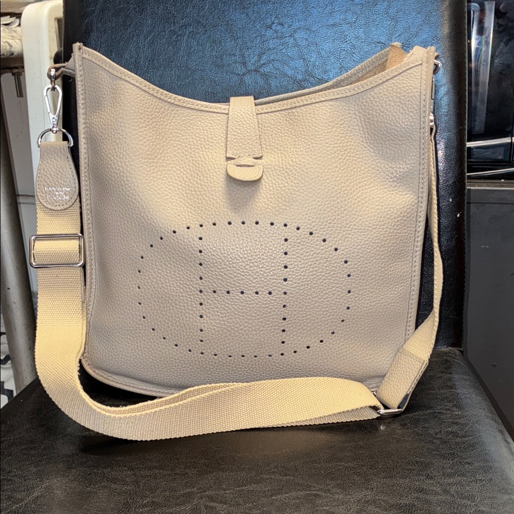 Hermes Evelyne III Crossbody Bag in Light Beige